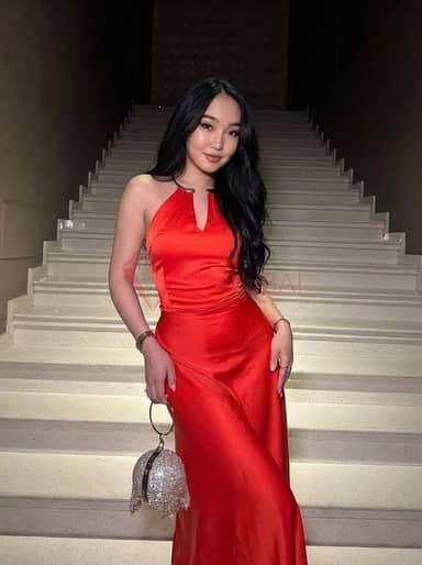 Sabina, 24, Kazakh, in JBR, hourly rate from AED 1,000, incall and outcall, speaks Russian and English