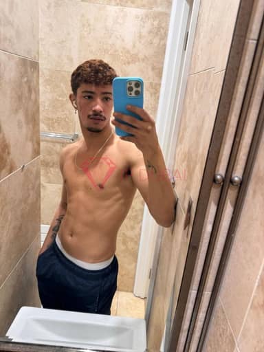 Eduardo, 23, Latina, in JBR, hourly rate from AED 2,200, outcall only, speaks Spanish and Portuguese