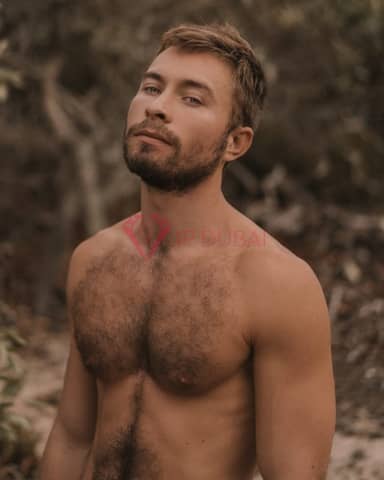 Eduardo, 26, Latina, in Marina, hourly rate from AED 2,850, incall and outcall, speaks Spanish and Portuguese