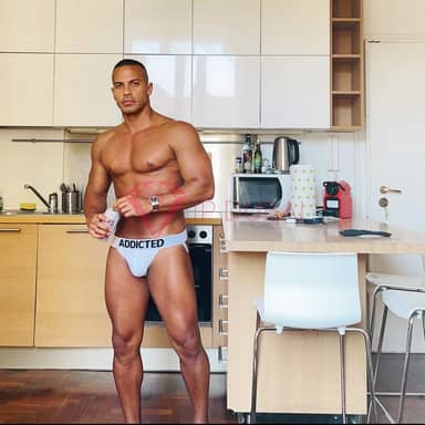Rafael, 35, Latina, in Satwa, hourly rate from AED 2,950, incall and outcall, speaks Spanish and Portuguese