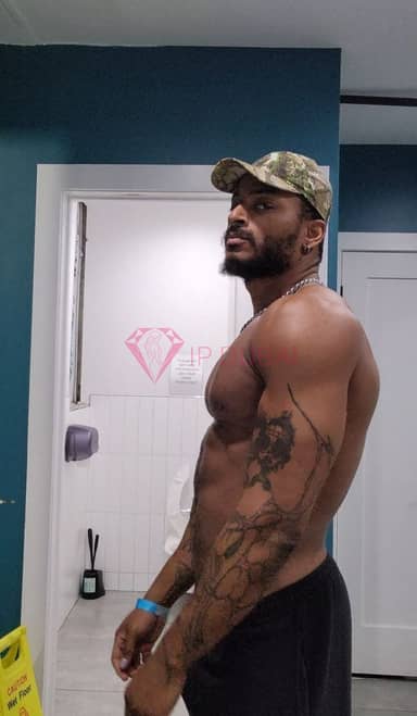 David, 30, European, in Sports City, hourly rate from AED 2,550, incall and outcall