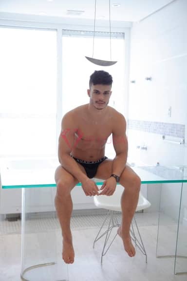 Eduardo, 23, Latina, in Al Rashidiya, hourly rate from AED 2,200, incall and outcall