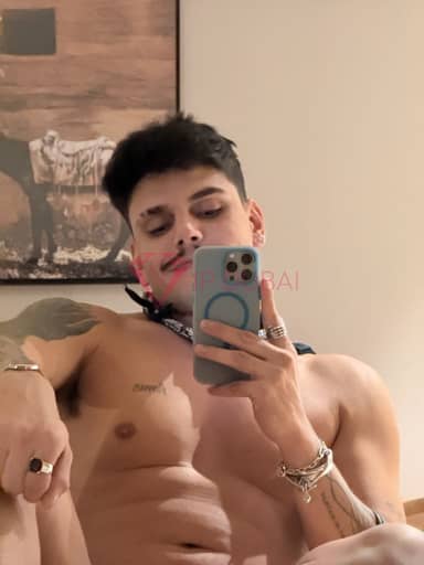Gustavo, 28, Latina, in Karama, hourly rate from AED 2,600, incall and outcall, speaks Spanish and Portuguese