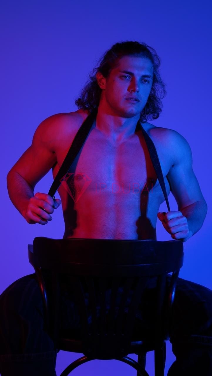 Arseniy, 25, Russian, in Silicon Oasis, Dubai, from AED 2,350 an hour, speaks Russian and English — photo 9 of 10