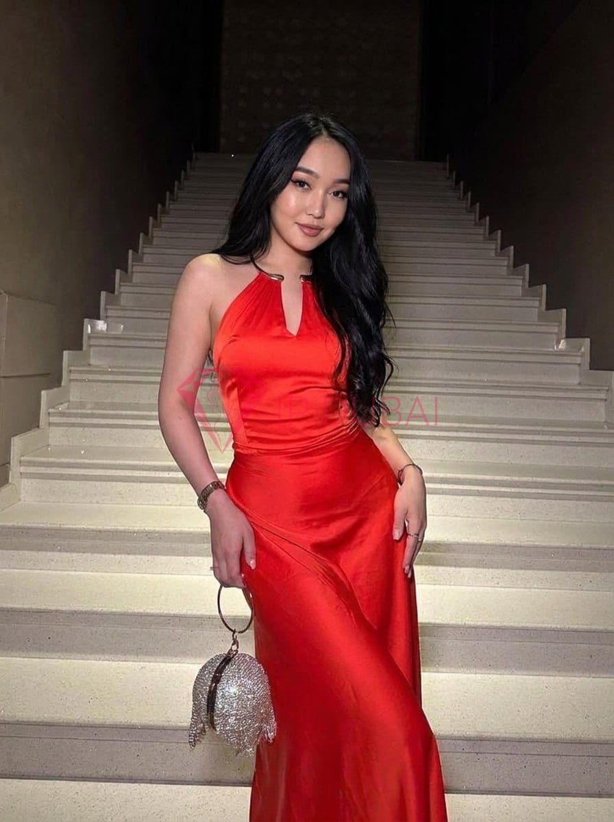 Sabina, 24, Kazakh, in JBR, hourly rate from AED 800, incall and outcall, speaks Russian and English