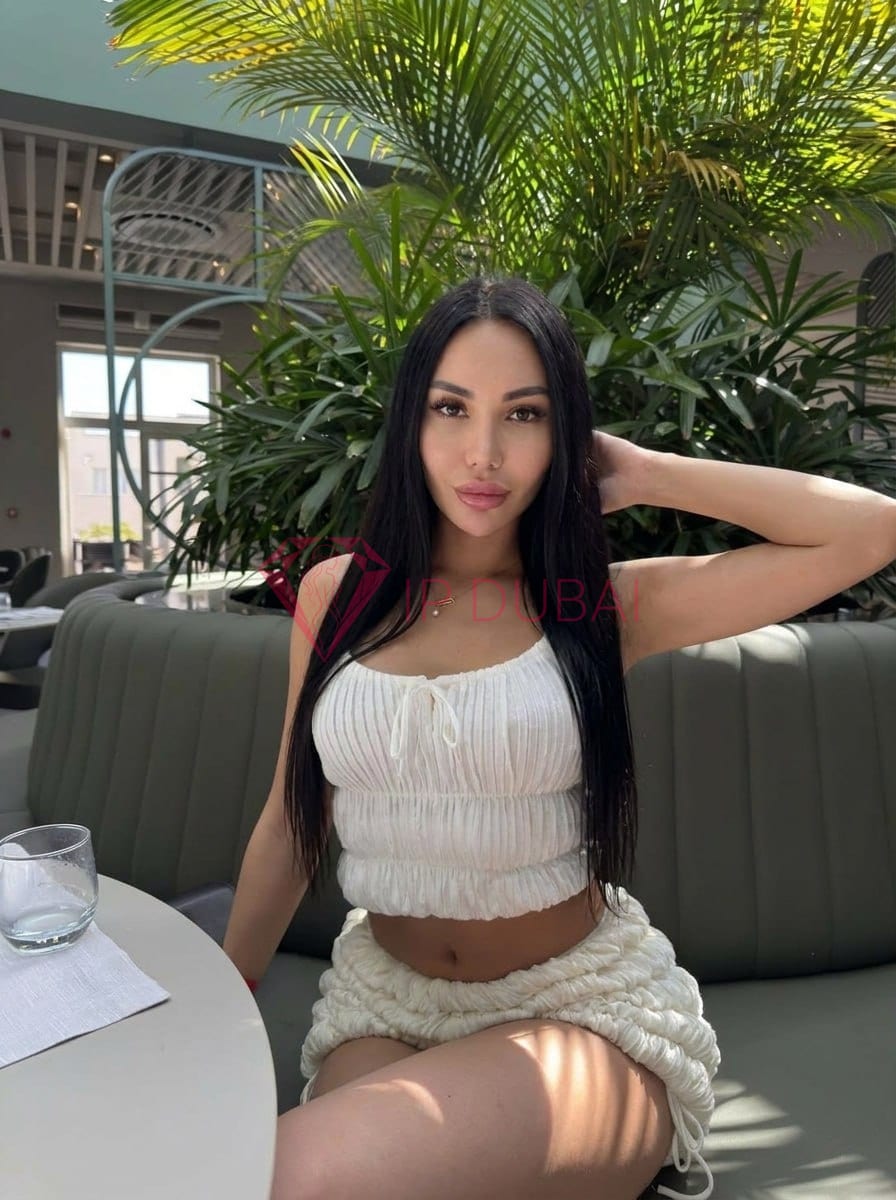 Zulfiya, 27, Uzbek, in Downtown, Dubai, from AED 800 an hour, speaks Russian and English — photo 6 of 10