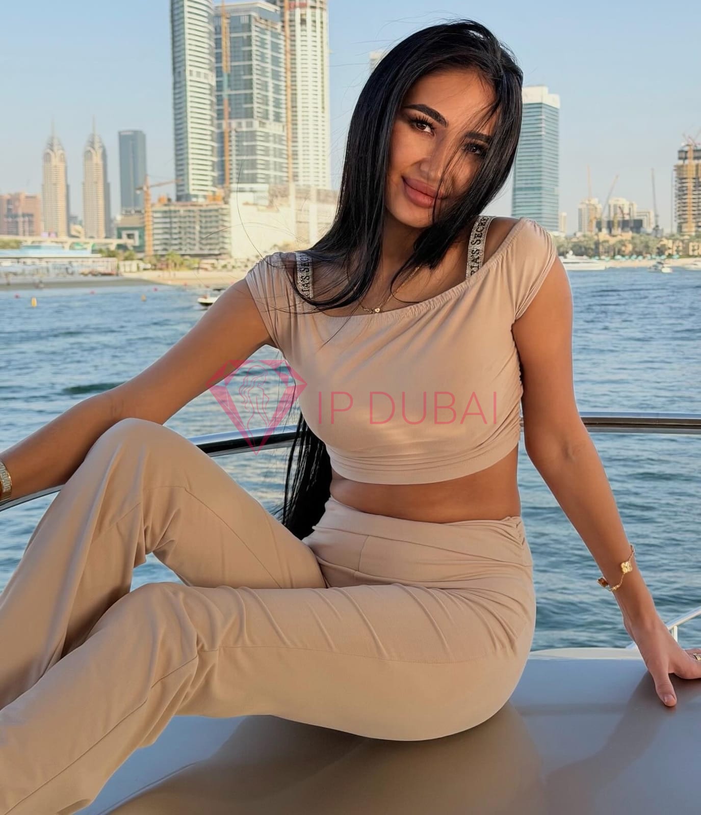 Shoira, 24, Uzbek, in Al Barsha, Dubai, from AED 1,300 an hour, speaks Russian and English — photo 4 of 10