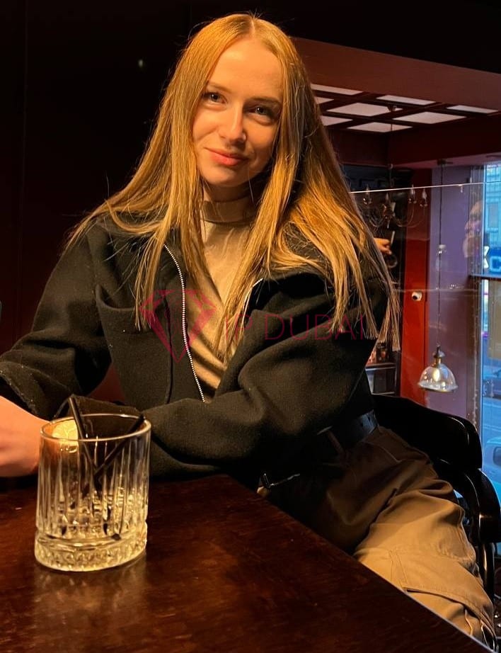 Bozhena, 24, Russian, in Marina, Dubai, from AED 1,300 an hour, speaks Russian and English — photo 5 of 10