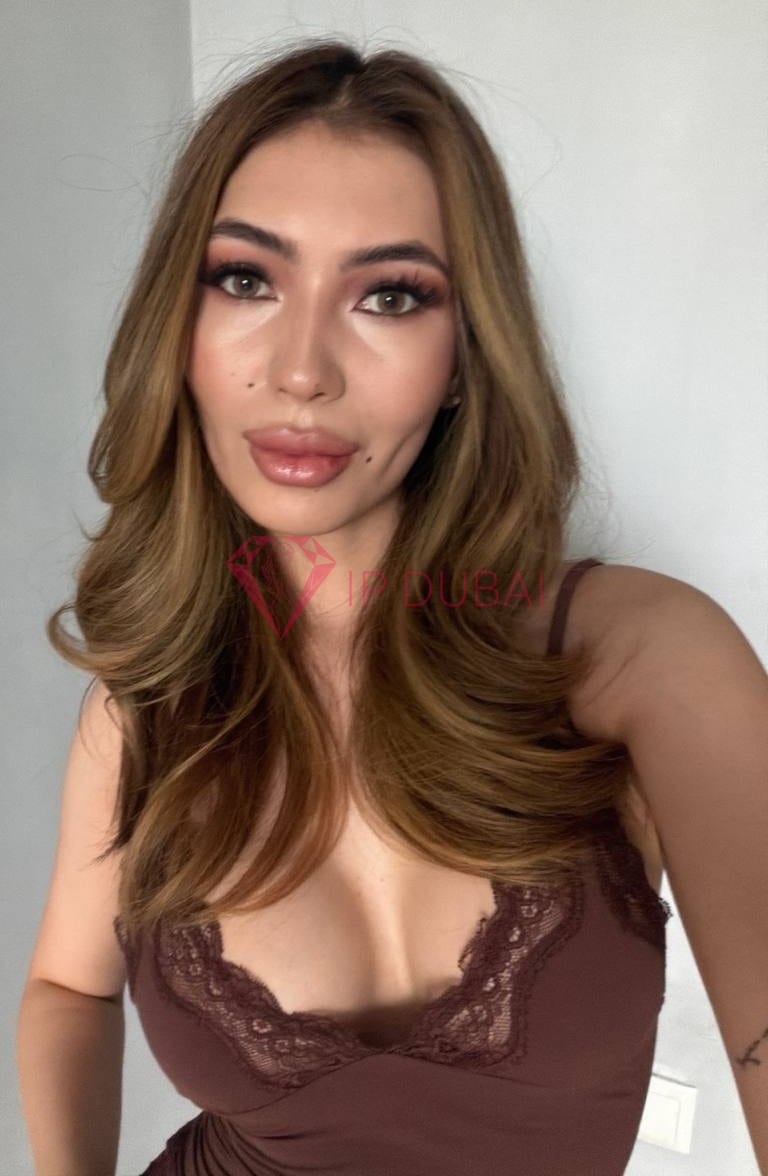 Oydin, 24, Kazakh, in Palm Jumeirah, Dubai, from AED 1,000 an hour, speaks Russian and English — photo 4 of 10