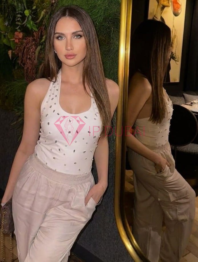 Ardana, 23, Kazakh, in Bur Dubai, Dubai, from AED 1,700 an hour, speaks Russian and English — photo 7 of 10