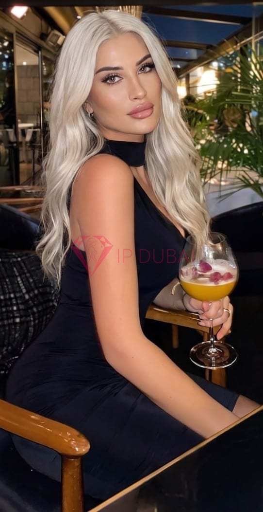 Yesenia, 23, Russian, in TECOM, Dubai, from AED 1,300 an hour, speaks Russian and English — photo 4 of 10