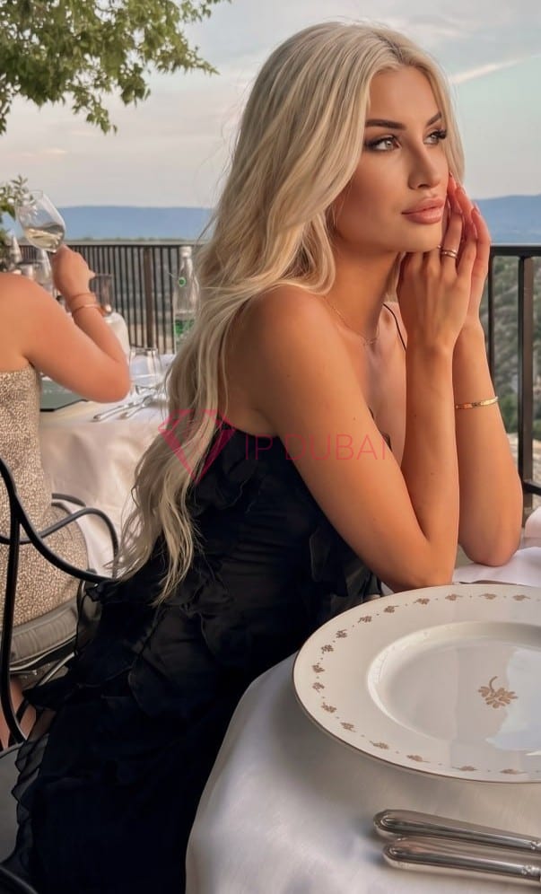 Yesenia, 23, Russian, in TECOM, Dubai, from AED 1,300 an hour, speaks Russian and English — photo 5 of 10