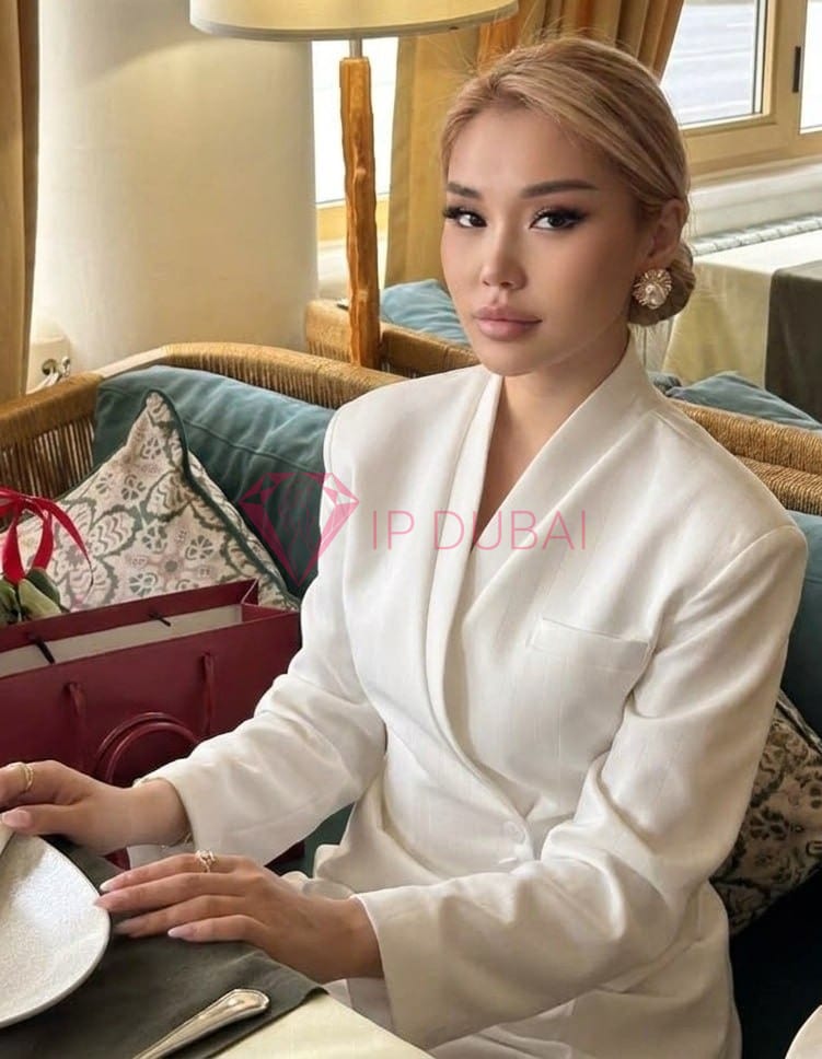 Parizoda, 26, Kazakh, in JVC, Dubai, from AED 1,300 an hour, speaks Russian and English — photo 7 of 10