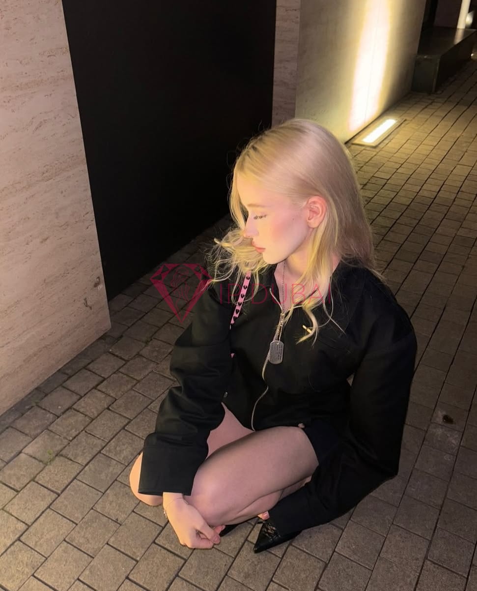 Simone, 30, in Al Mushrif, Abu Dhabi, from AED 3,100 an hour, speaks English and Russian — photo 8 of 10