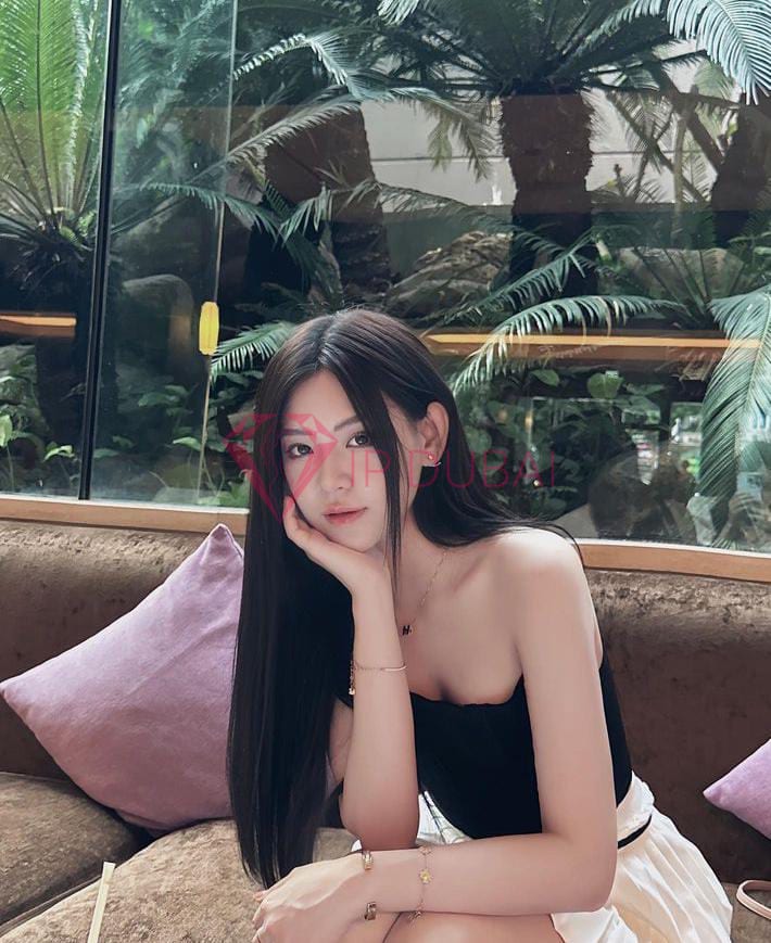 Lian, 27, Asian, in Discovery Gardens, Dubai, from AED 3,100 an hour, speaks English and Indonesian — photo 4 of 9