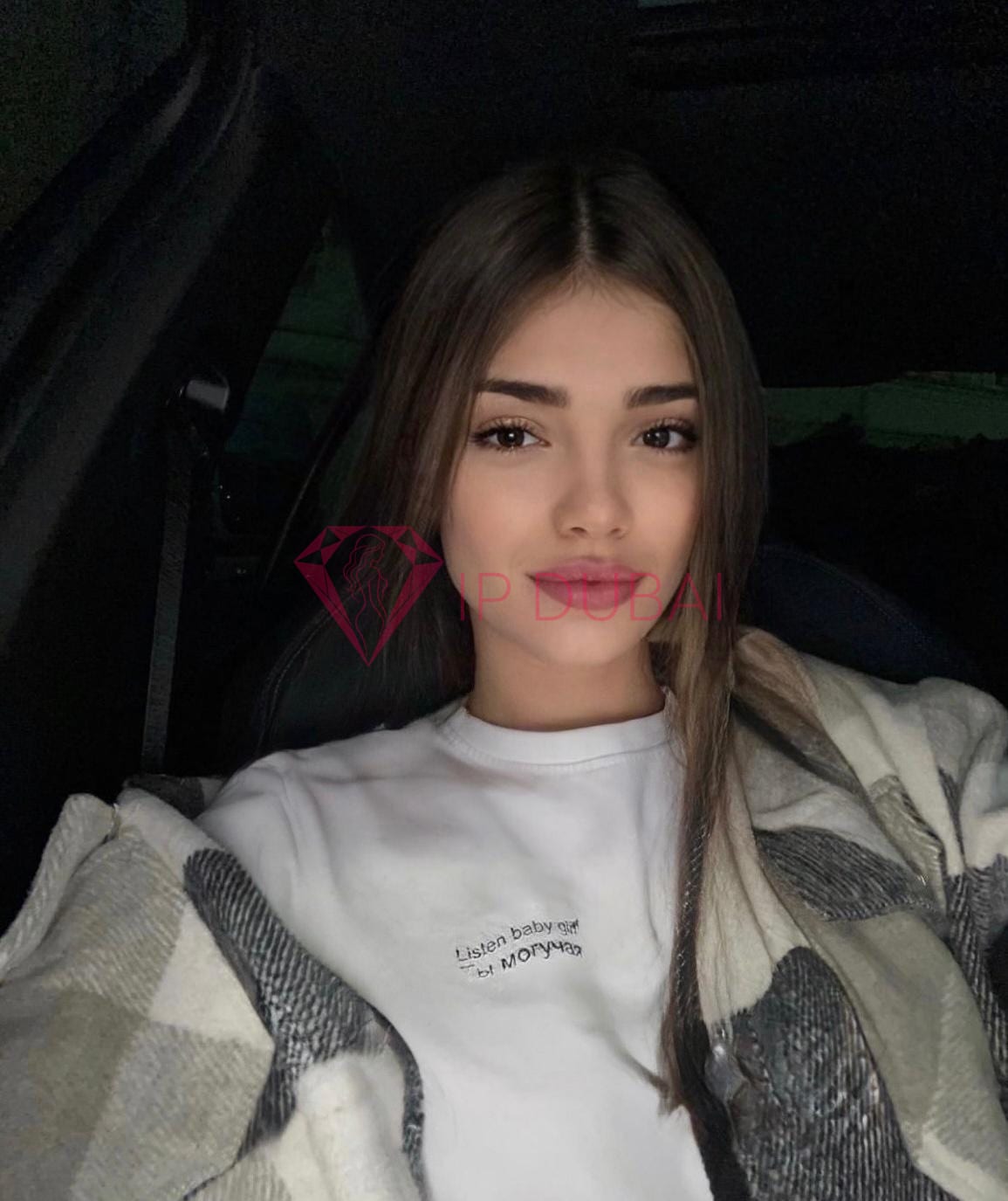 Irina, 26, European, in International City, Dubai, from AED 1,050 an hour, speaks Czech and English — photo 4 of 4