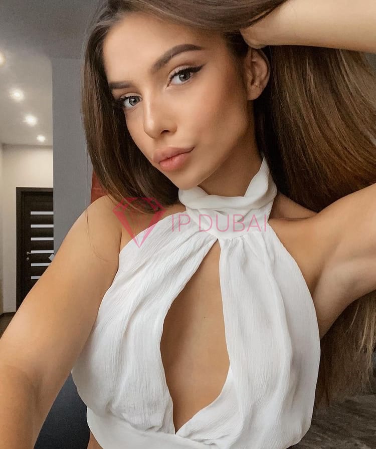 Kira, 25, Russian, in Discovery Gardens, Dubai, from AED 2,150 an hour, speaks Russian — photo 3 of 6