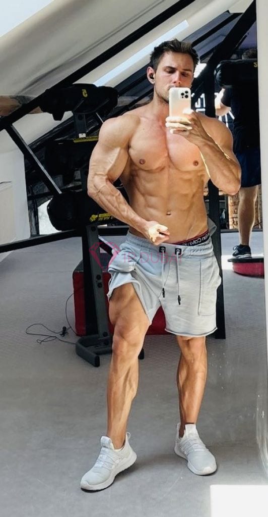 Andrei, 24, Russian, in Business Bay, Dubai, from AED 2,800 an hour, speaks Russian and English — photo 7 of 14