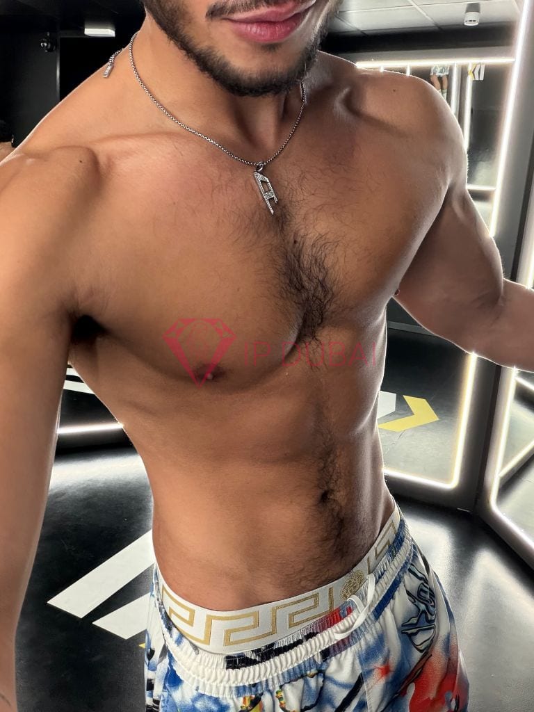 Leandro, 24, Latina, in Bur Dubai, Dubai, from AED 8,100 an hour, speaks Spanish and Portuguese — photo 6 of 15