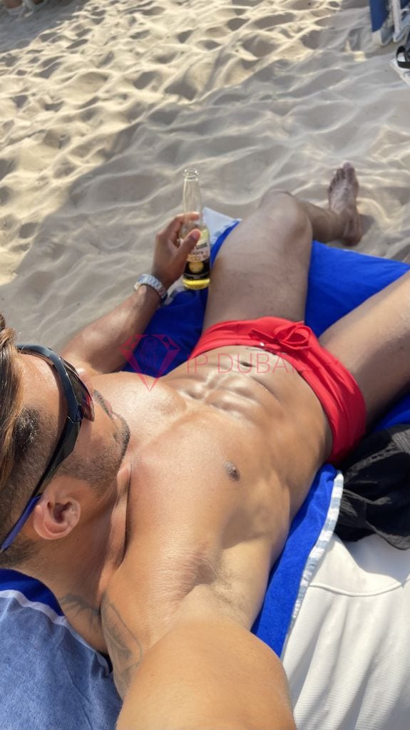 Matheus, 26, Latina, in Muwaileh, Sharjah, from AED 9,700 an hour, speaks Spanish and Portuguese — photo 20 of 23