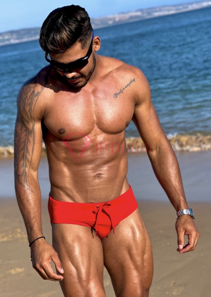 Matheus, 26, Latina, in Muwaileh, Sharjah, from AED 9,700 an hour, speaks Spanish and Portuguese — photo 6 of 23