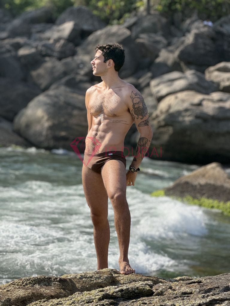Felipe, 25, Latina, in Karama, Dubai, from AED 2,100 an hour, speaks Spanish and Portuguese — photo 3 of 11