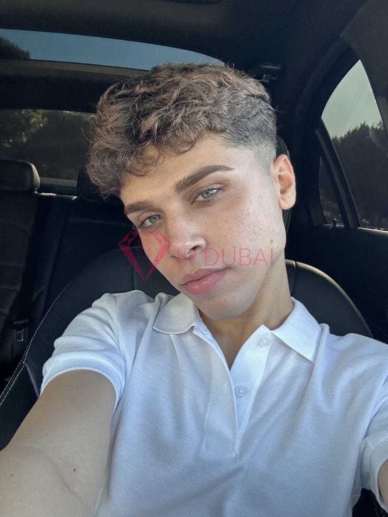 Bruno, 19, Latina, in Al Nuaimiya, Ajman, from AED 2,150 an hour, speaks Spanish and Portuguese — photo 30 of 41