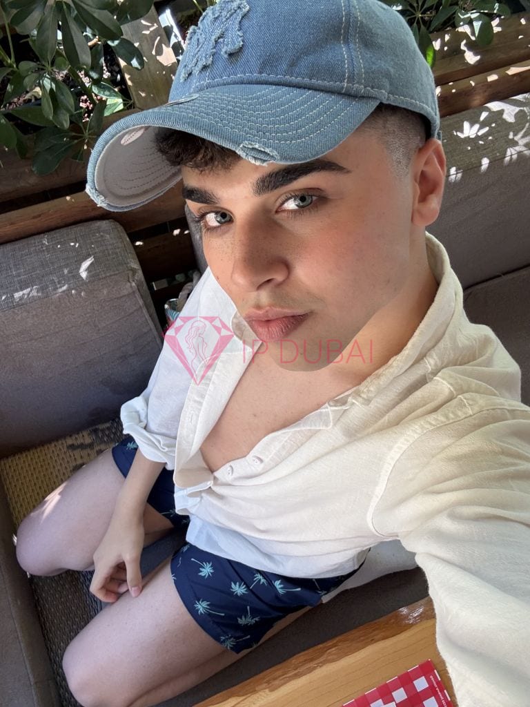 Bruno, 19, Latina, in Al Nuaimiya, Ajman, from AED 2,150 an hour, speaks Spanish and Portuguese — photo 34 of 41