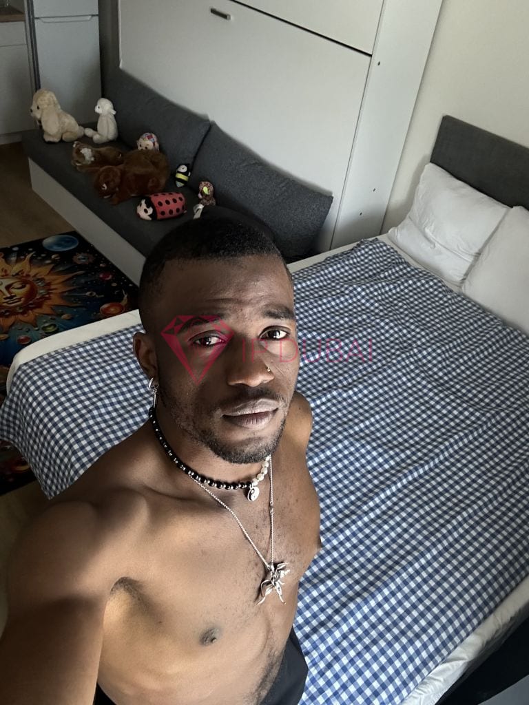 Tendai, 31, African, in Satwa, Dubai, from AED 2,450 an hour, speaks English and French — photo 18 of 23