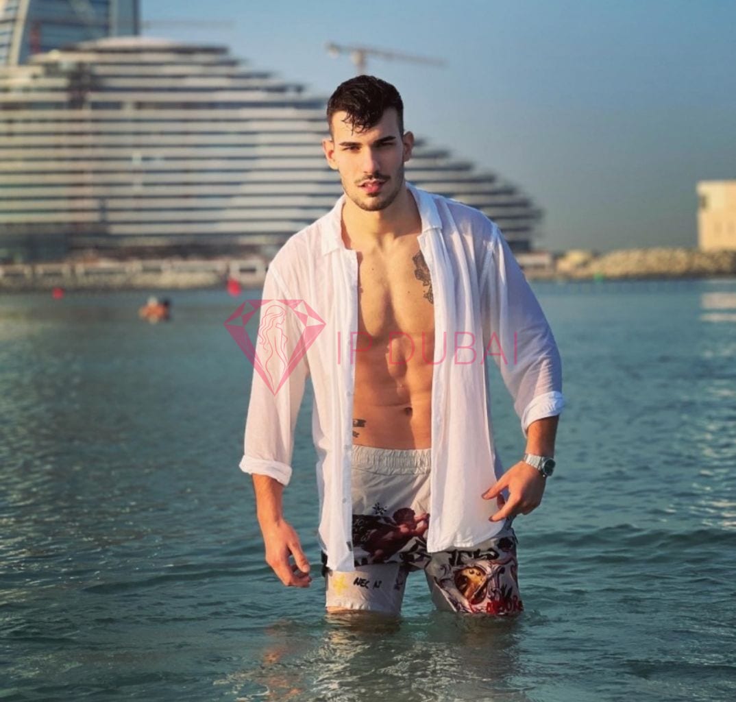 Ivan, 22, Russian, in Corniche Ajman, Ajman, from AED 2,300 an hour, speaks Russian and English — photo 17 of 27