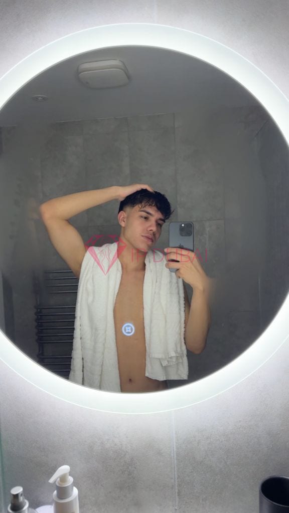 Gabriel, 19, Latina, in Al Mushrif, Abu Dhabi, from AED 2,750 an hour, speaks Spanish and Portuguese — photo 9 of 11