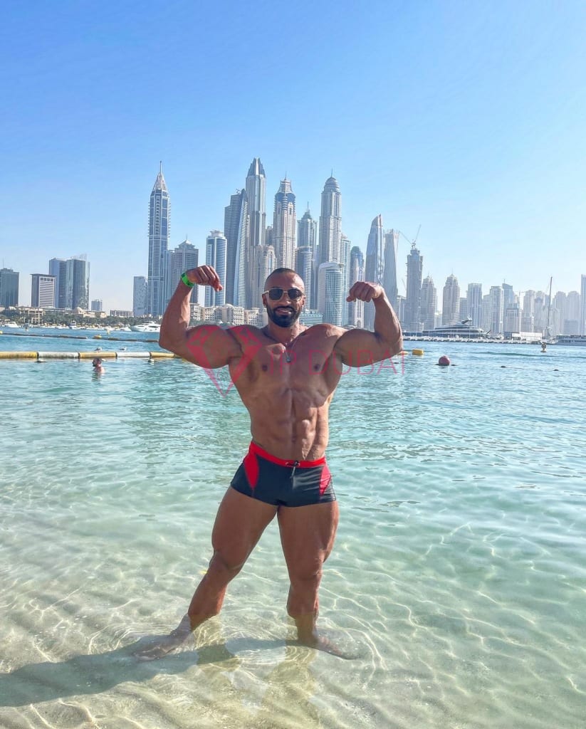 Leandro, 38, Latina, in Silicon Oasis, Dubai, from AED 11,200 an hour, speaks Spanish and Portuguese — photo 20 of 51