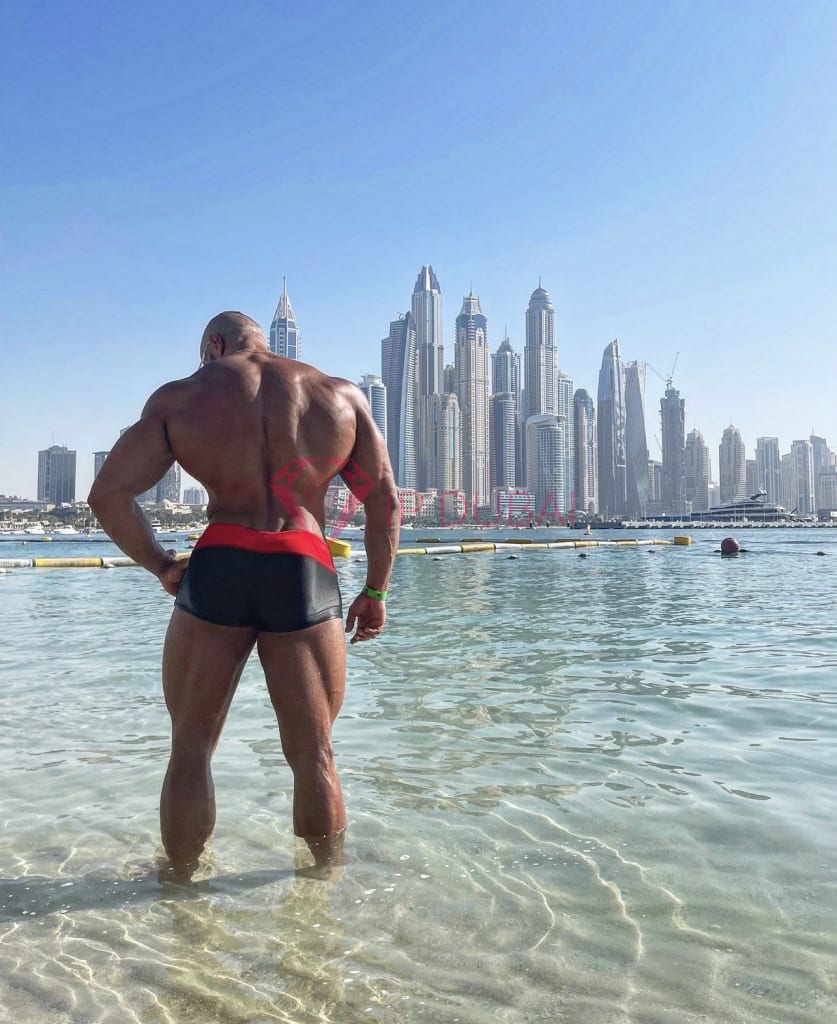 Leandro, 38, Latina, in Silicon Oasis, Dubai, from AED 11,200 an hour, speaks Spanish and Portuguese — photo 47 of 51