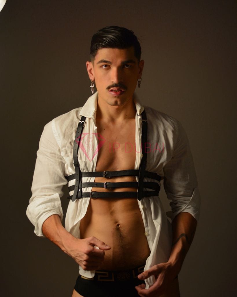 Camilo, 29, Latina, in Karama, Dubai, from AED 2,800 an hour, speaks Spanish and Portuguese — photo 39 of 55