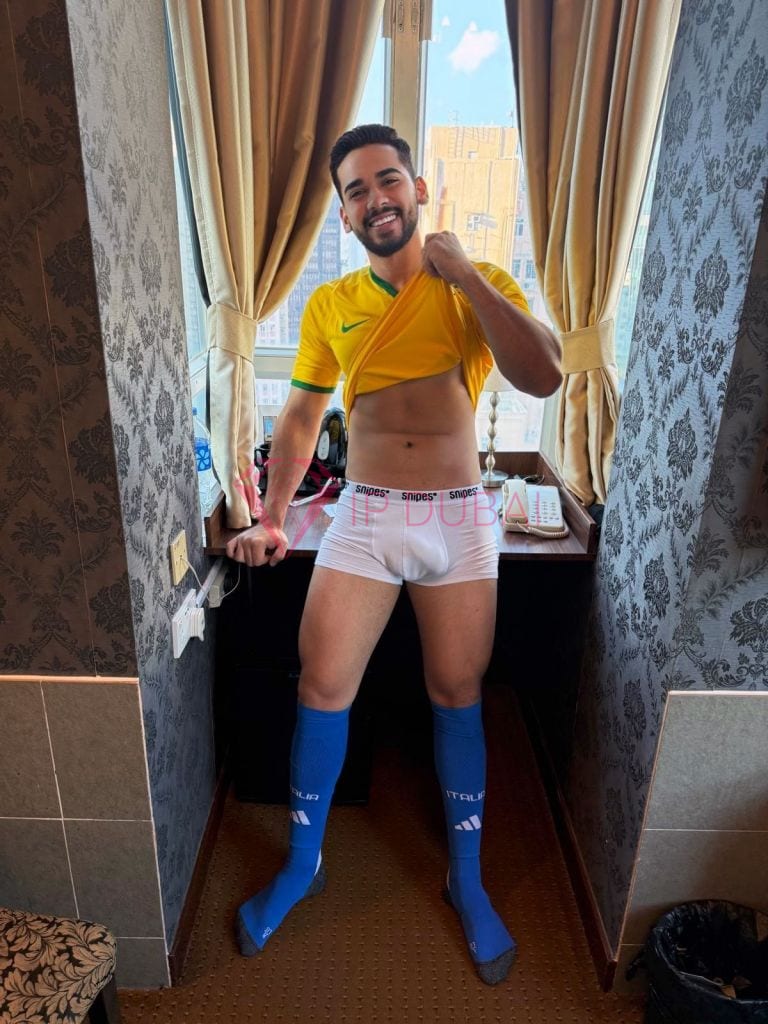 Andres, 24, Latina, in Al Nahda Dubai, Dubai, from AED 9,200 an hour, speaks Spanish and Portuguese — photo 8 of 32