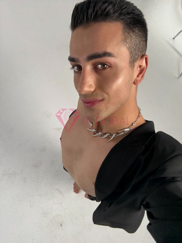 Gustavo, 19, Latina, in Al Rashidiya, Ajman, from AED 2,350 an hour, speaks Spanish and Portuguese — photo 12 of 25