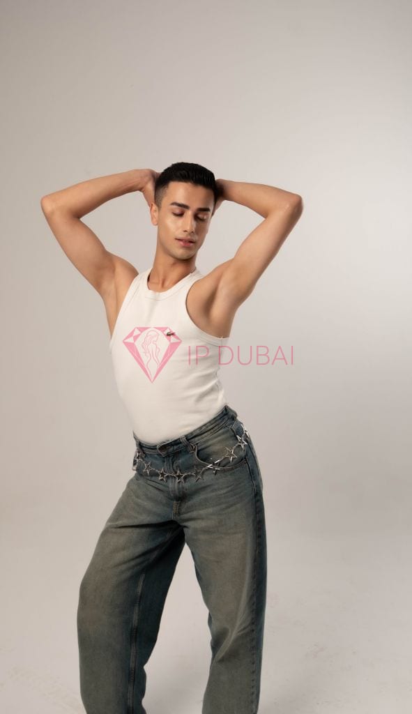 Gustavo, 19, Latina, in Al Rashidiya, Ajman, from AED 2,350 an hour, speaks Spanish and Portuguese — photo 14 of 25