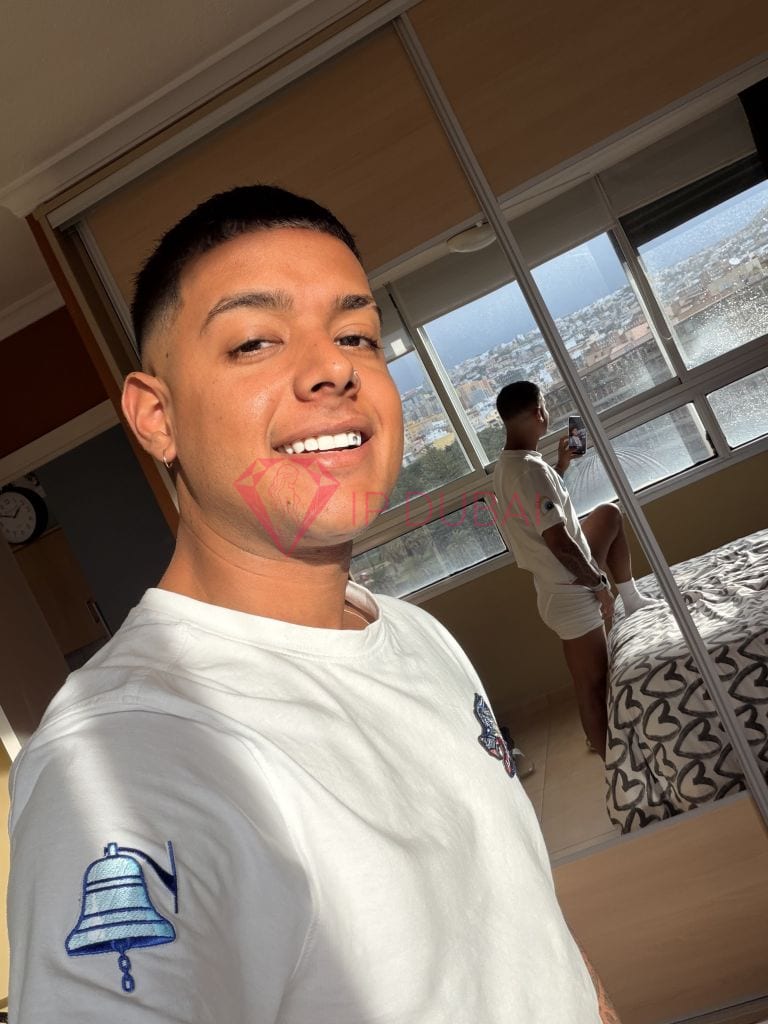 Pablo, 25, Latina, in JBR, Dubai, from AED 2,850 an hour, speaks Spanish and Portuguese — photo 13 of 41