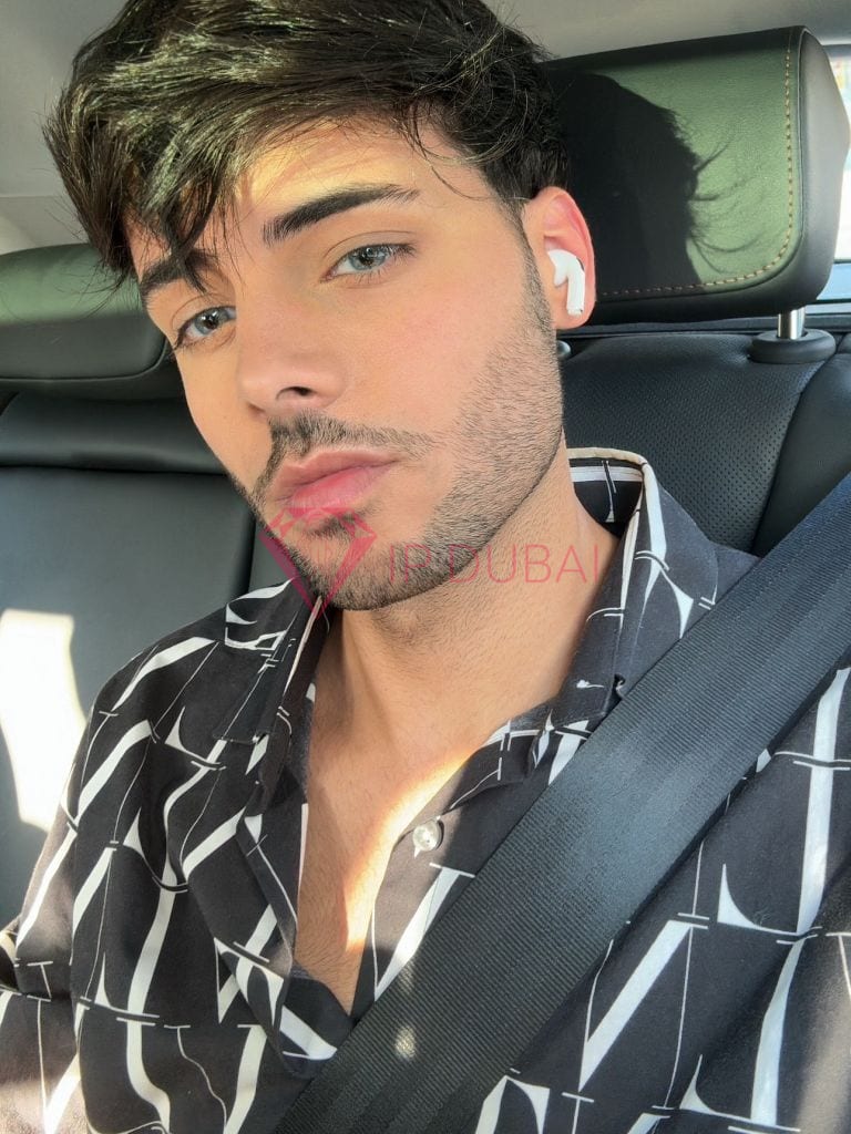 Bruno, 21, Latina, in JVC, Dubai, from AED 2,800 an hour, speaks Spanish and Portuguese — photo 14 of 52