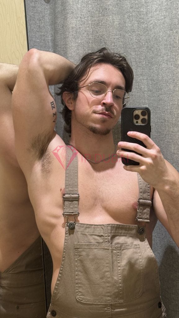 Roman, 24, Russian, in Mirdif, Dubai, from AED 2,050 an hour, speaks Russian and English — photo 5 of 28