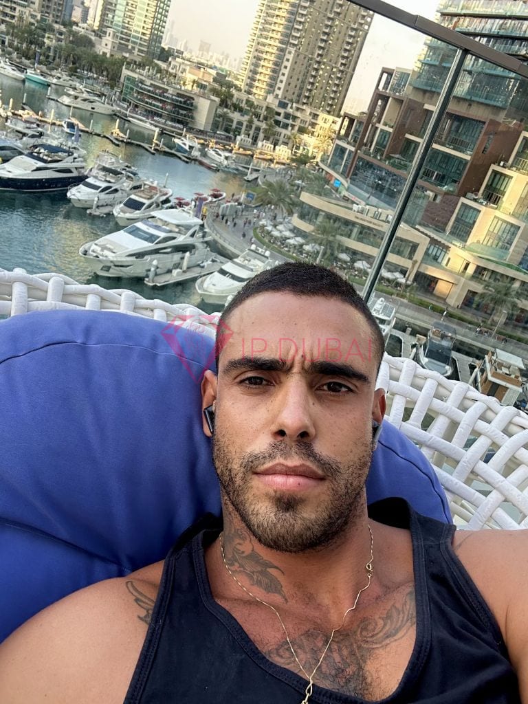 Diego, 28, Latina, in Bur Dubai, Dubai, from AED 12,800 an hour, speaks Spanish and Portuguese — photo 18 of 45