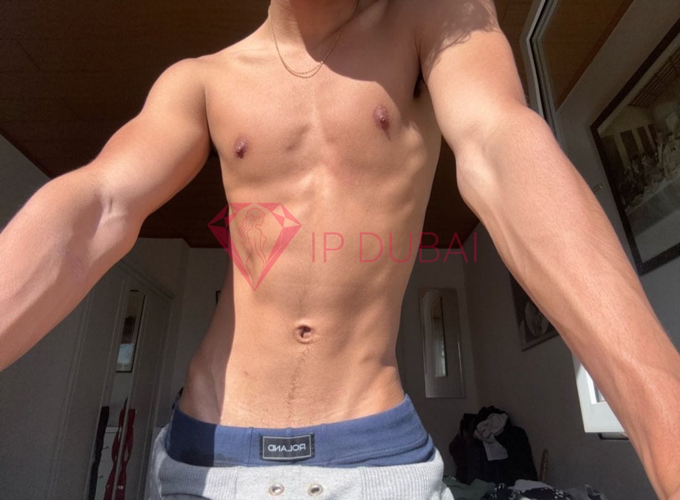 Matheus, 20, Latina, in Deira, Dubai, from AED 3,000 an hour, speaks Spanish and Portuguese — photo 12 of 13