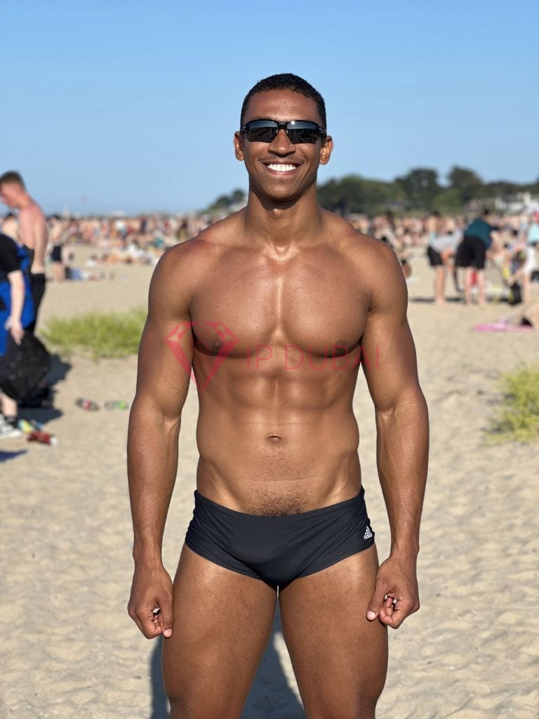 Emeka, 29, African, in JLT, Dubai, from AED 13,500 an hour, speaks English and French — photo 12 of 13
