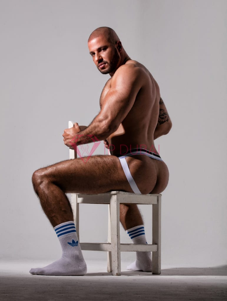 Matheus, 35, Latina, in DIFC, Dubai, from AED 2,400 an hour, speaks Spanish and Portuguese — photo 71 of 77