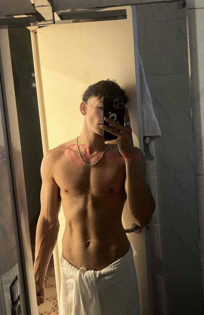 Gabriel, 23, Latina, in DIFC, Dubai, from AED 9,700 an hour, speaks Spanish and Portuguese — photo 12 of 14