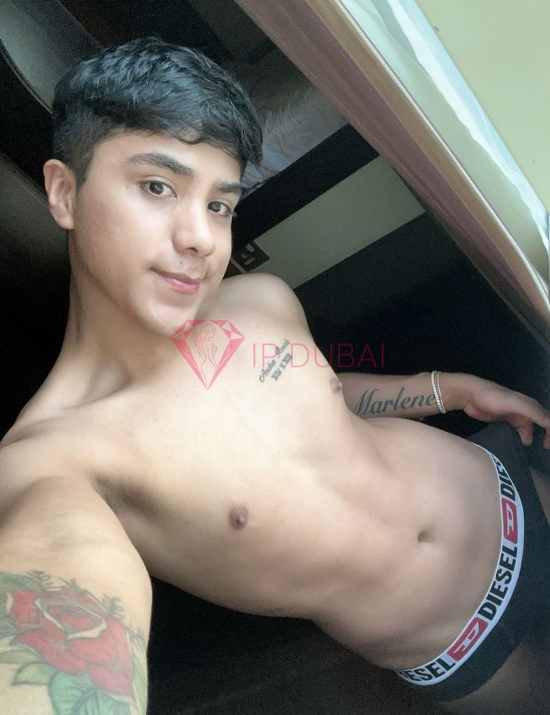 Caio, 22, Latina, in Silicon Oasis, Dubai, from AED 9,000 an hour, speaks Spanish and Portuguese — photo 4 of 46