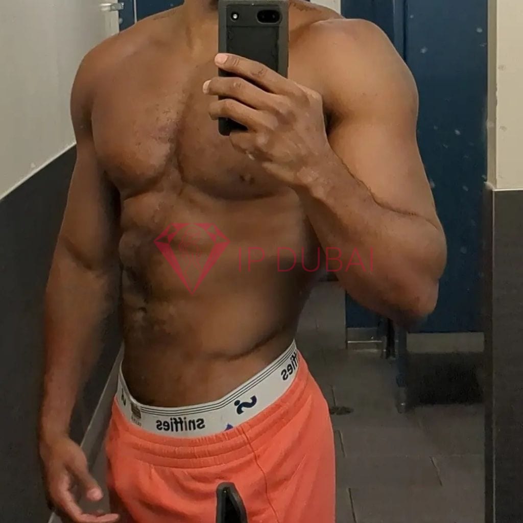 David, 30, European, in Sports City, Dubai, from AED 2,550 an hour, speaks English and French — photo 17 of 20
