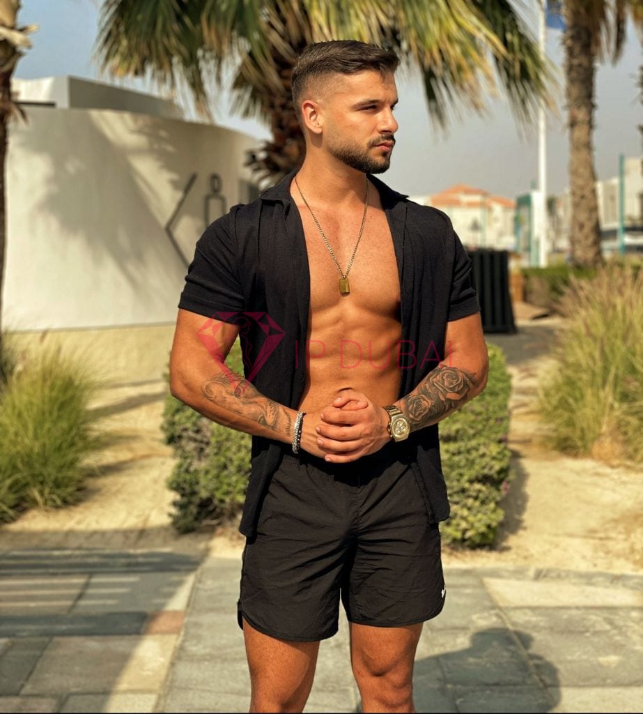 Gabriel, 23, Latina, in JVC, Dubai, from AED 1,850 an hour, speaks Spanish and Portuguese — photo 8 of 19