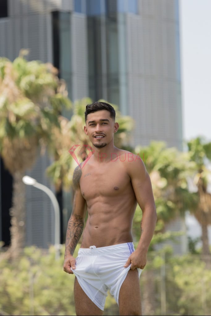 Camilo, 24, Latina, in Downtown, Dubai, from AED 2,500 an hour, speaks Spanish and Portuguese — photo 29 of 37