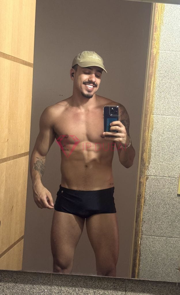 Emiliano, 28, Latina, in Al Qasimia, Sharjah, from AED 2,650 an hour, speaks Spanish and Portuguese — photo 10 of 30